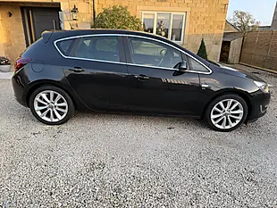 Used 2013 Vauxhall Astra Elite Black Metallic - Interior and Exterior details 3