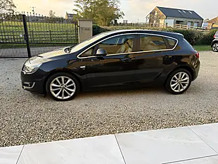 Used 2013 Vauxhall Astra Elite Black Metallic - Interior and Exterior details 7