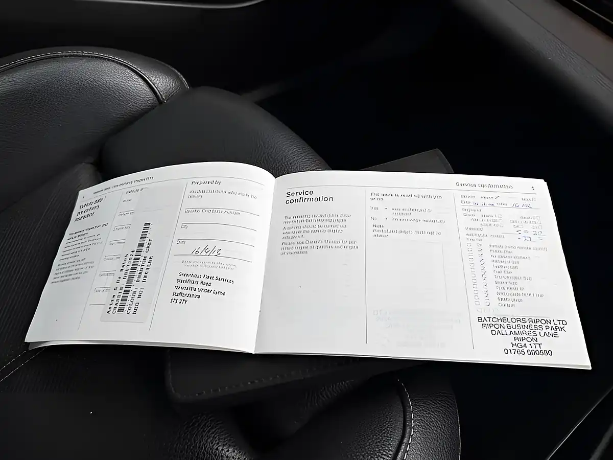 Used 2013 Vauxhall Astra Elite Phantom Grey - Interior and Exterior details 19