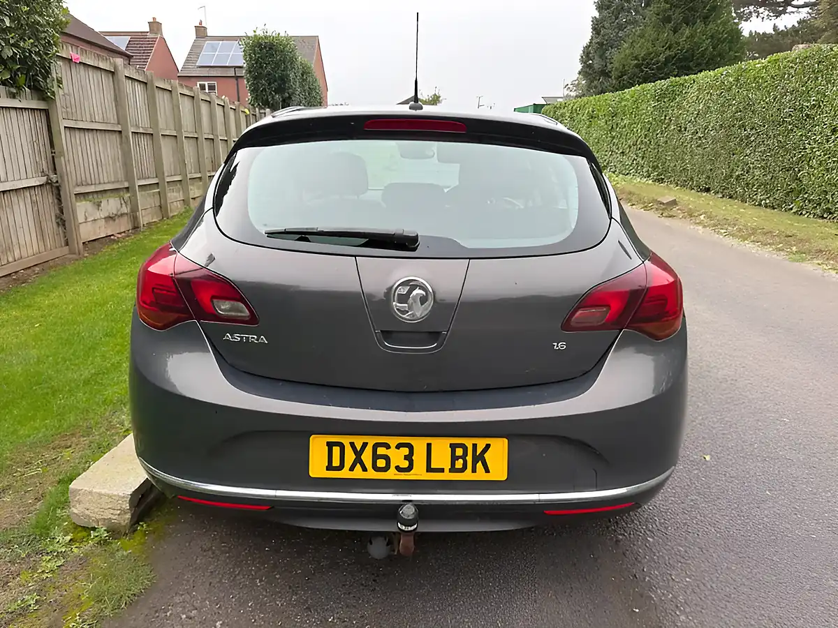 Used 2013 Vauxhall Astra Elite Phantom Grey - Interior and Exterior details 6