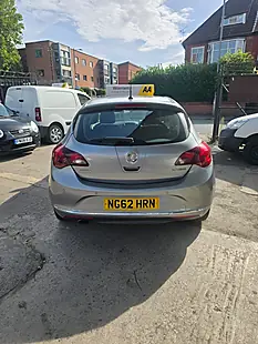 Used 2013 Vauxhall Astra Elite Silver - Interior and Exterior details 8