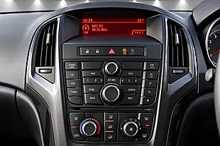 Used 2013 Vauxhall Astra Es Silver - Interior and Exterior details 14