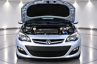 Used 2013 Vauxhall Astra Es Silver - Interior and Exterior details 5