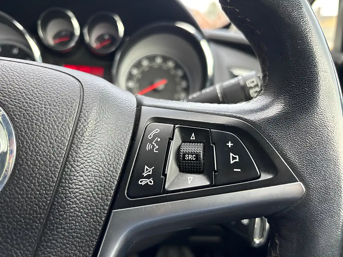 Used 2013 Vauxhall Astra Gtc Sport Black - Interior and Exterior details 16