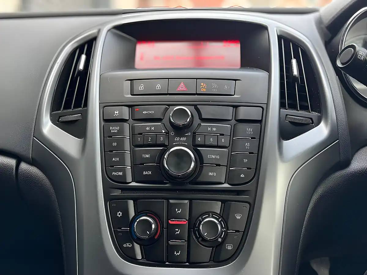 Used 2013 Vauxhall Astra Gtc Sport Black - Interior and Exterior details 19