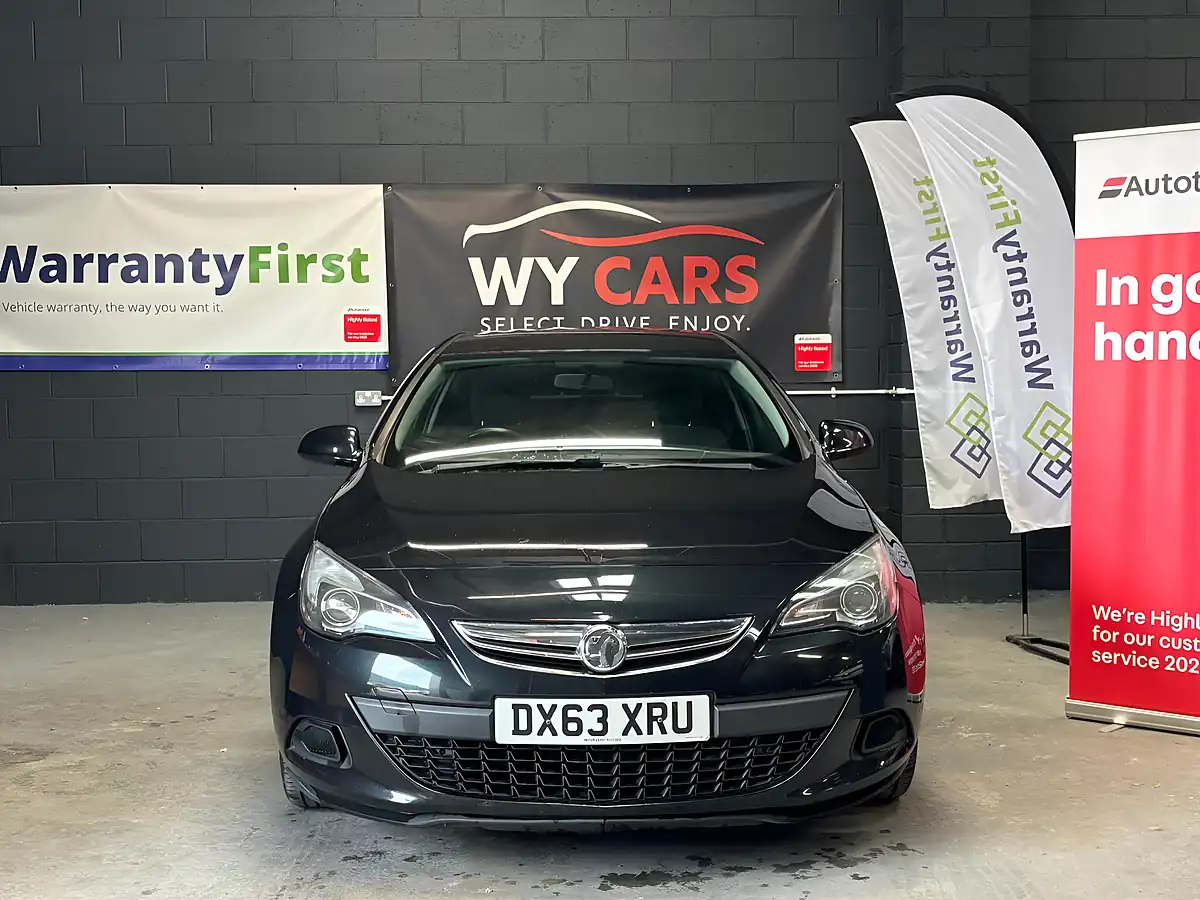 Used 2013 Vauxhall Astra Gtc Sport Black - Interior and Exterior details 2