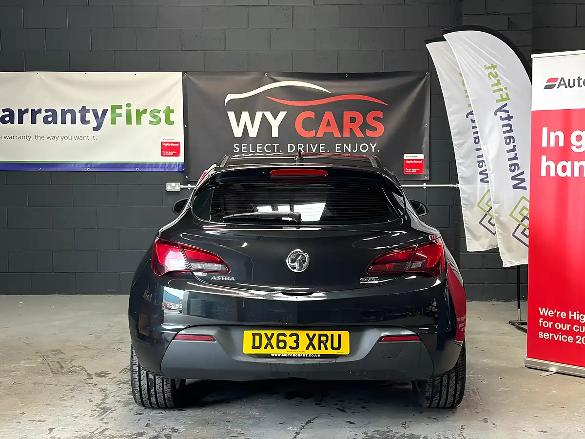 Used 2013 Vauxhall Astra Gtc Sport Black - Interior and Exterior details 8