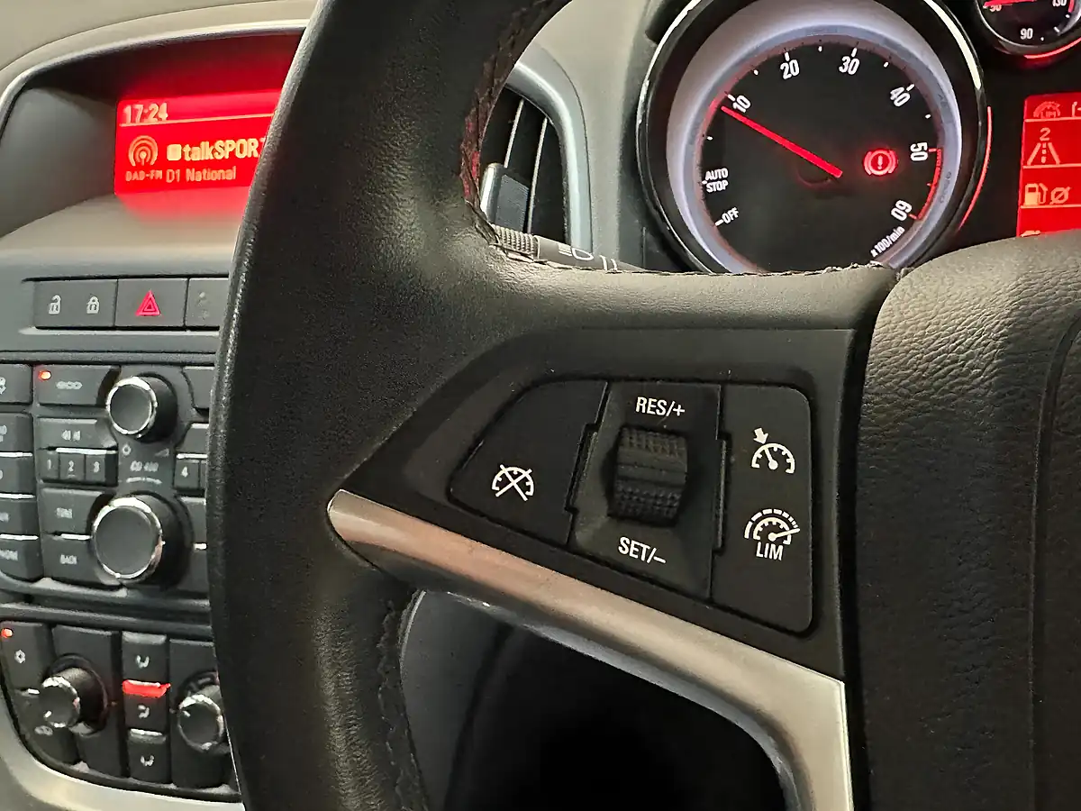 Used 2013 Vauxhall Astra Gtc Sport Flaming Yellow - Interior and Exterior details 14