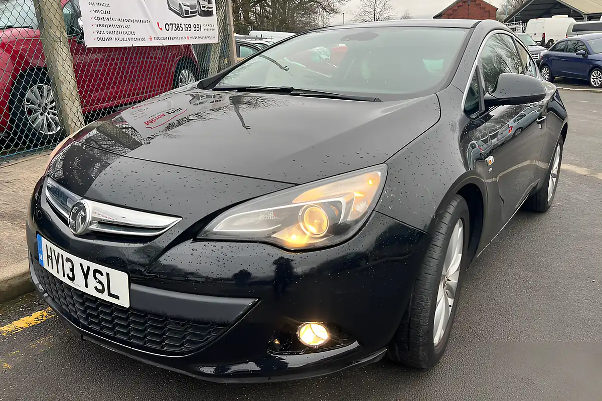 Used 2013 Vauxhall Astra Gtc Sri Black - Interior and Exterior details 3