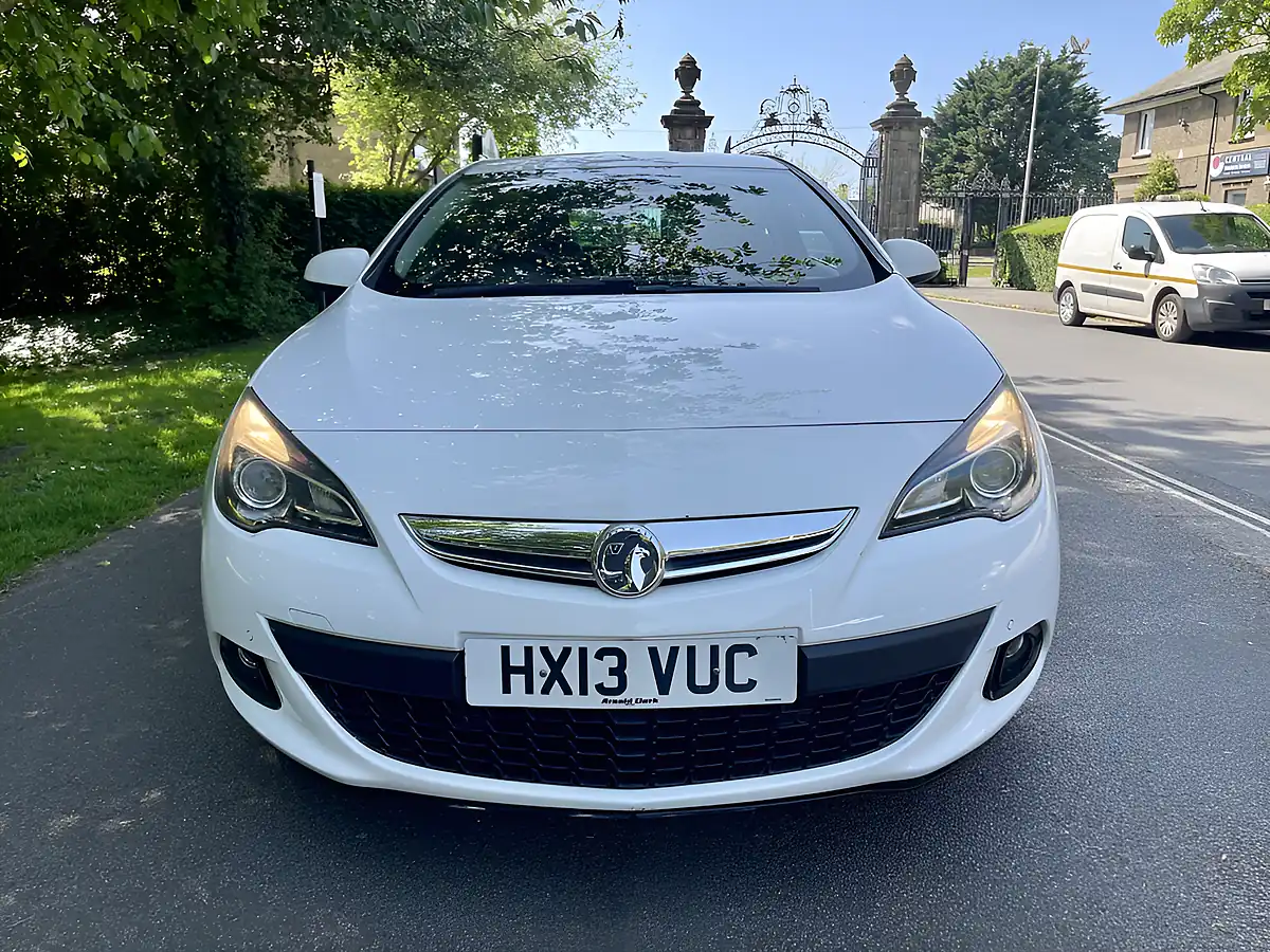 Used 2013 Vauxhall Astra Gtc Sri White - Interior and Exterior details 2