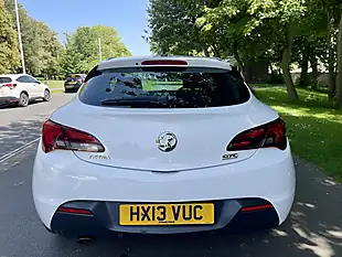 Used 2013 Vauxhall Astra Gtc Sri White - Interior and Exterior details 5