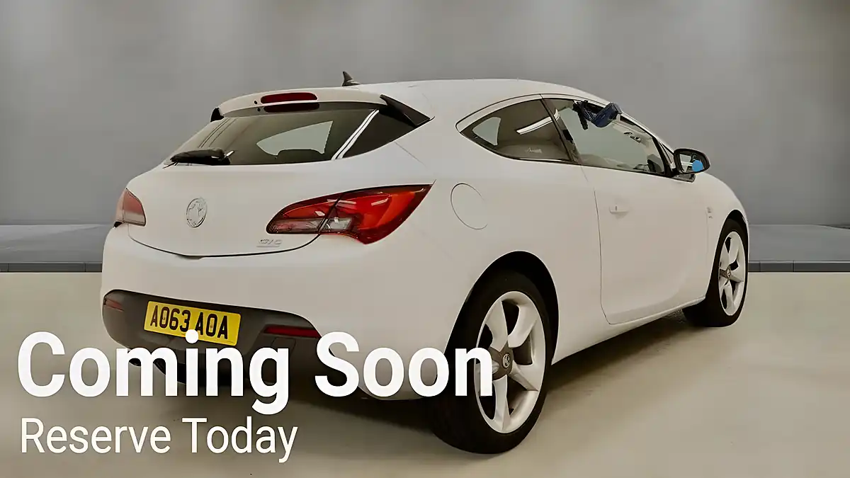Used 2013 Vauxhall Astra Gtc Sri White - Interior and Exterior details 20