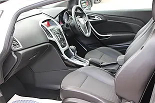 Used 2013 Vauxhall Astra Gtc Sri White - Interior and Exterior details 12