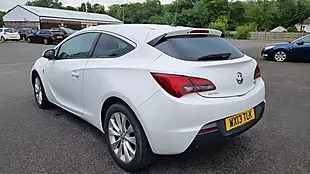 Used 2013 Vauxhall Astra Gtc Sri White - Interior and Exterior details 7