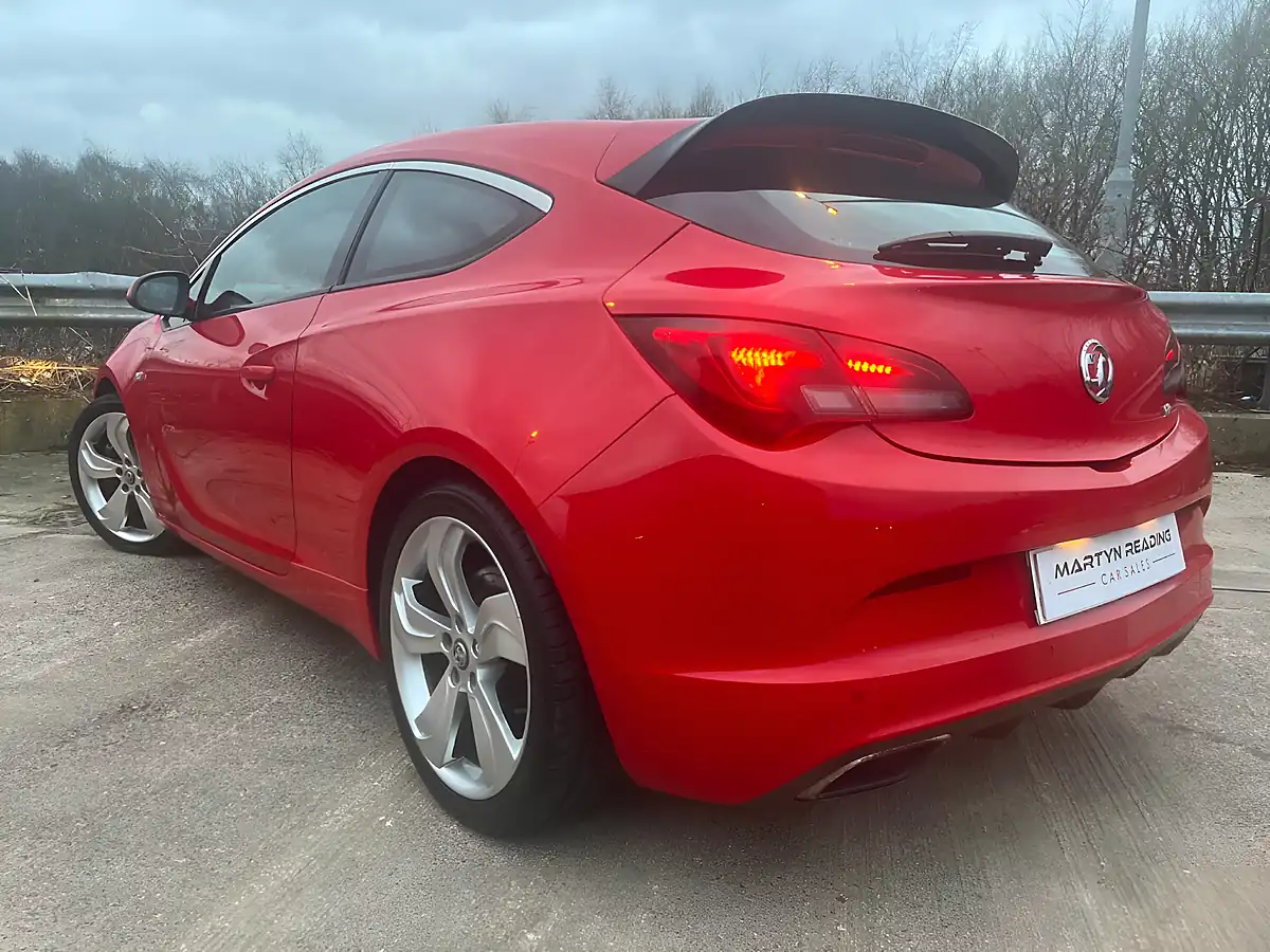 Used 2013 Vauxhall Astra Gtc Vxr Red - Interior and Exterior details 2