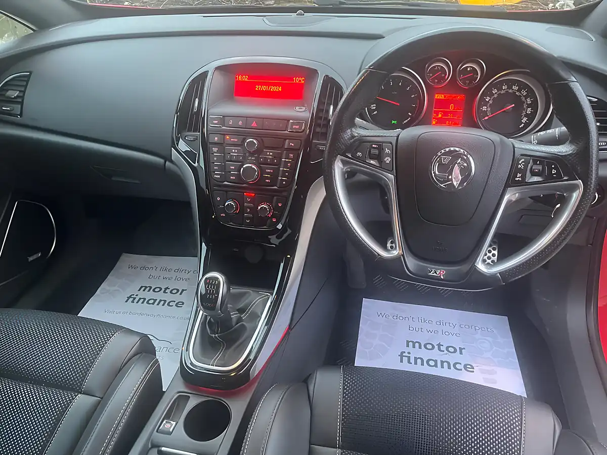 Used 2013 Vauxhall Astra Gtc Vxr Red - Interior and Exterior details 4