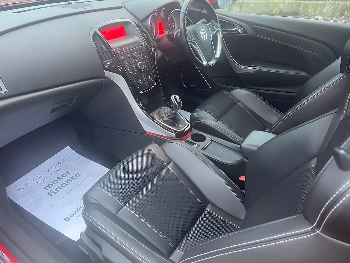 Used 2013 Vauxhall Astra Gtc Vxr Red - Interior and Exterior details 6