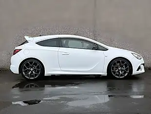 Used 2013 Vauxhall Astra Gtc Vxr White - Interior and Exterior details 2