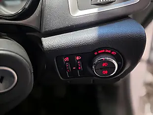 Used 2013 Vauxhall Astra Se White - Interior and Exterior details 12