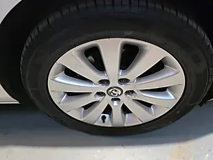 Used 2013 Vauxhall Astra Se White - Interior and Exterior details 13