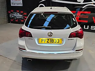 Used 2013 Vauxhall Astra Se White - Interior and Exterior details 18
