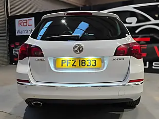 Used 2013 Vauxhall Astra Se White - Interior and Exterior details 8