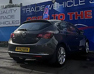 Used 2013 Vauxhall Astra Sri Black - Interior and Exterior details 10