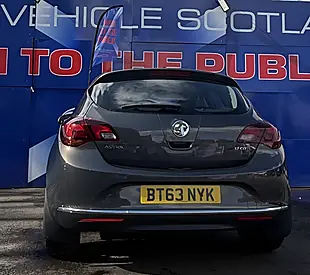 Used 2013 Vauxhall Astra Sri Black - Interior and Exterior details 12