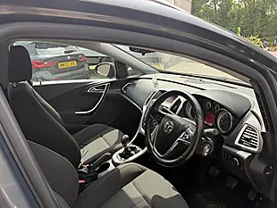 Used 2013 Vauxhall Astra Sri Grey - Interior and Exterior details 14