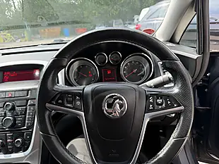 Used 2013 Vauxhall Astra Sri Grey - Interior and Exterior details 17
