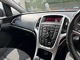 Used 2013 Vauxhall Astra Sri Grey - Interior and Exterior details 18