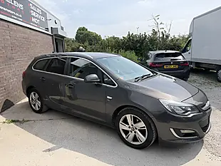 Used 2013 Vauxhall Astra Sri Grey - Interior and Exterior details 8