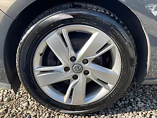 Used 2013 Vauxhall Astra Sri Grey - Interior and Exterior details 19