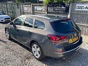 Used 2013 Vauxhall Astra Sri Grey - Interior and Exterior details 7