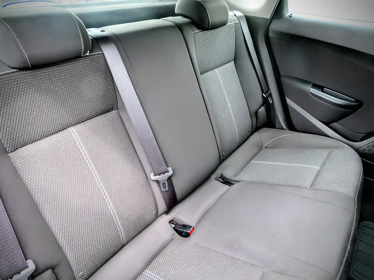 Used 2013 Vauxhall Astra Sri Metallic Grey - Interior and Exterior details 12