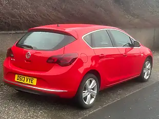 Used 2013 Vauxhall Astra Sri Red - Interior and Exterior details 5