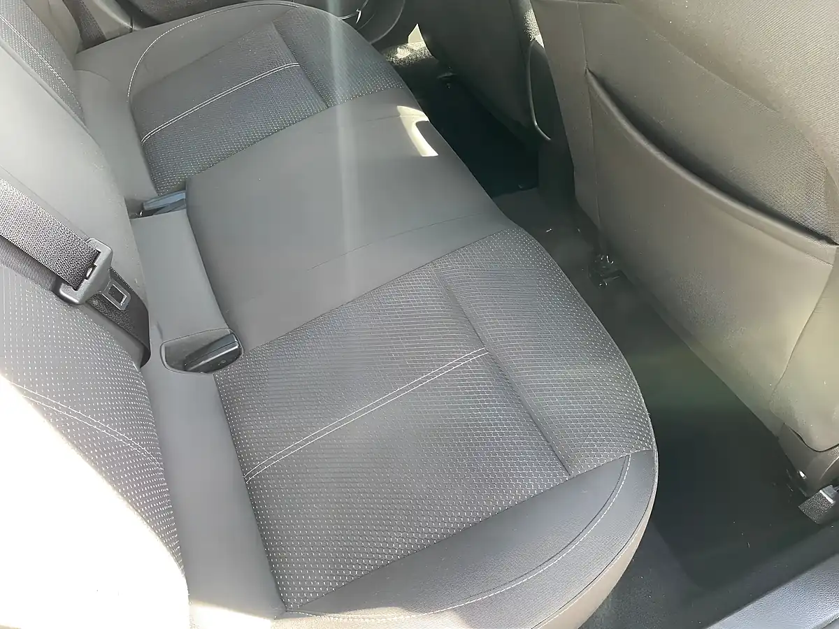 Used 2013 Vauxhall Astra Sri White - Interior and Exterior details 10