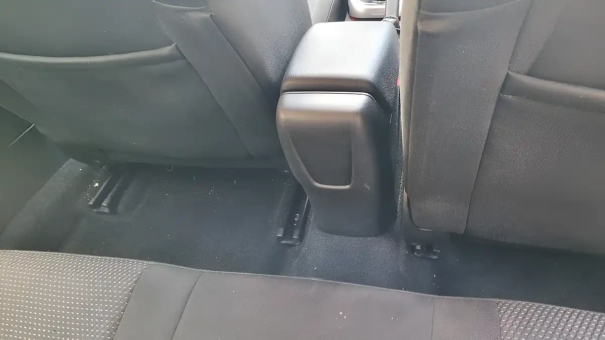 Used 2013 Vauxhall Astra Sri White - Interior and Exterior details 16