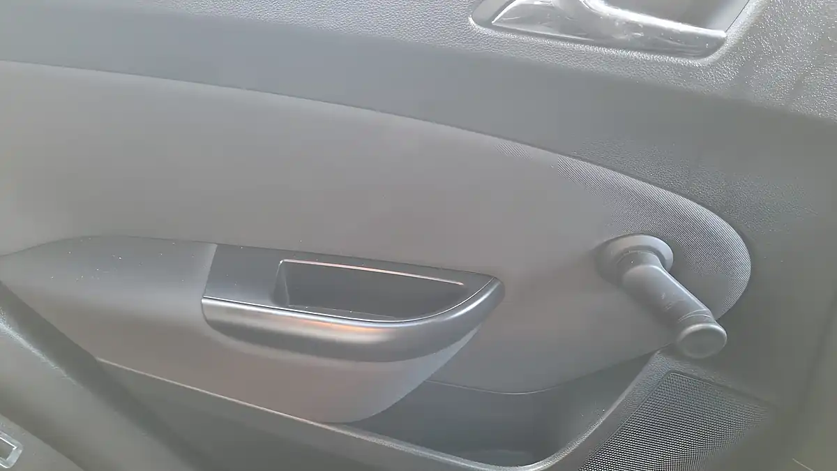 Used 2013 Vauxhall Astra Sri White - Interior and Exterior details 18