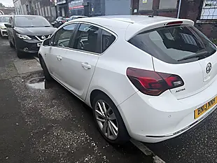 Used 2013 Vauxhall Astra Sri White - Interior and Exterior details 3