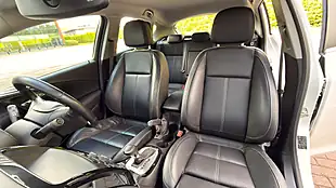 Used 2013 Vauxhall Astra White - Interior and Exterior details 8