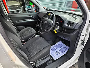 Used 2013 Vauxhall Combo 2300 L1H1 White - Interior and Exterior details 13