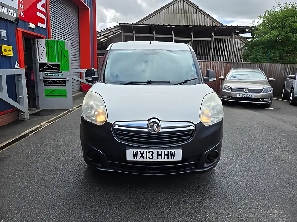 Used 2013 Vauxhall Combo 2300 L1H1 White - Interior and Exterior details 2