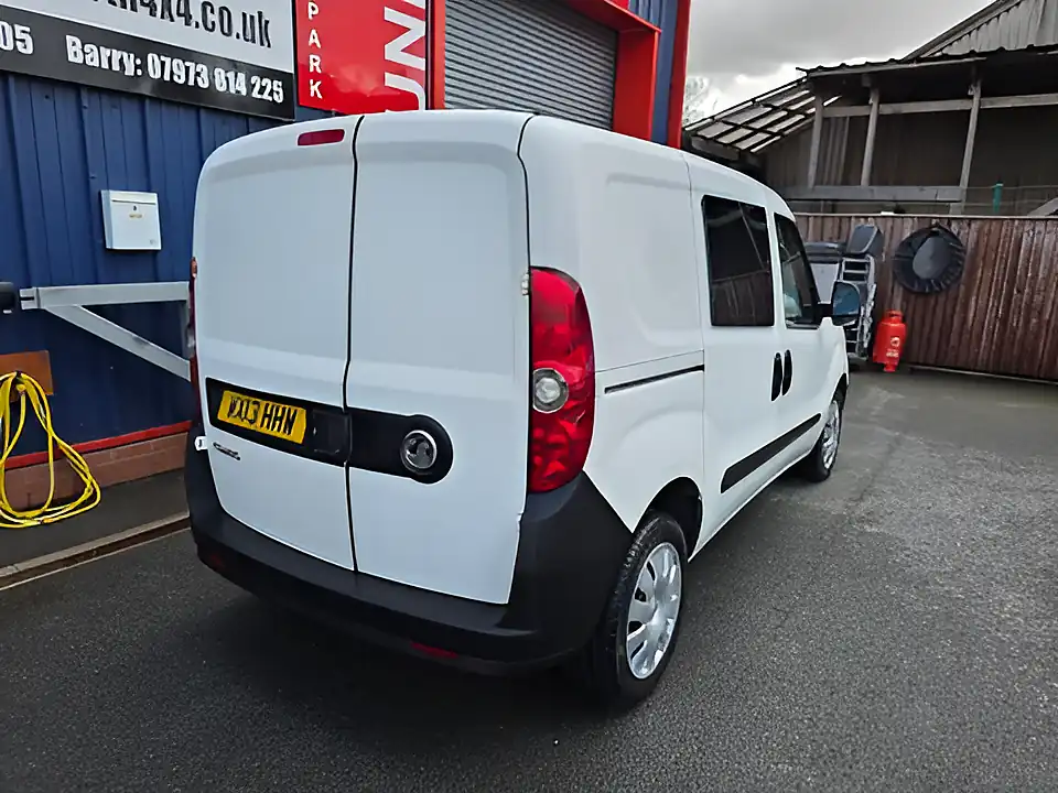 Used 2013 Vauxhall Combo 2300 L1H1 White - Interior and Exterior details 8