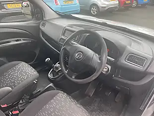 Used 2013 Vauxhall Combo L2 H1 Silver - Interior and Exterior details 12