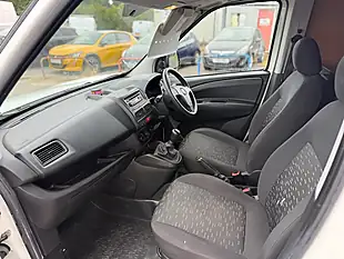 Used 2013 Vauxhall Combo Panel Van L1 H1 White - Interior and Exterior details 10