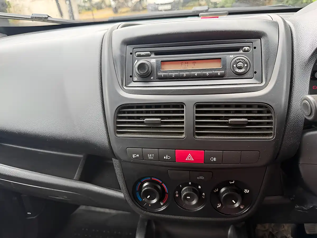 Used 2013 Vauxhall Combo Panel Van L1 H1 White - Interior and Exterior details 12