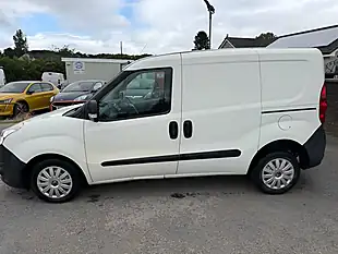 Used 2013 Vauxhall Combo Panel Van L1 H1 White - Interior and Exterior details 5
