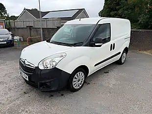 Used 2013 Vauxhall Combo Panel Van L1 H1 White - Interior and Exterior details 6