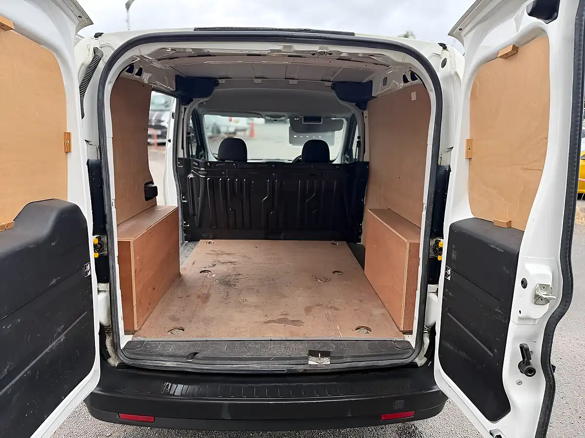 Used 2013 Vauxhall Combo Panel Van L1 H1 White - Interior and Exterior details 9